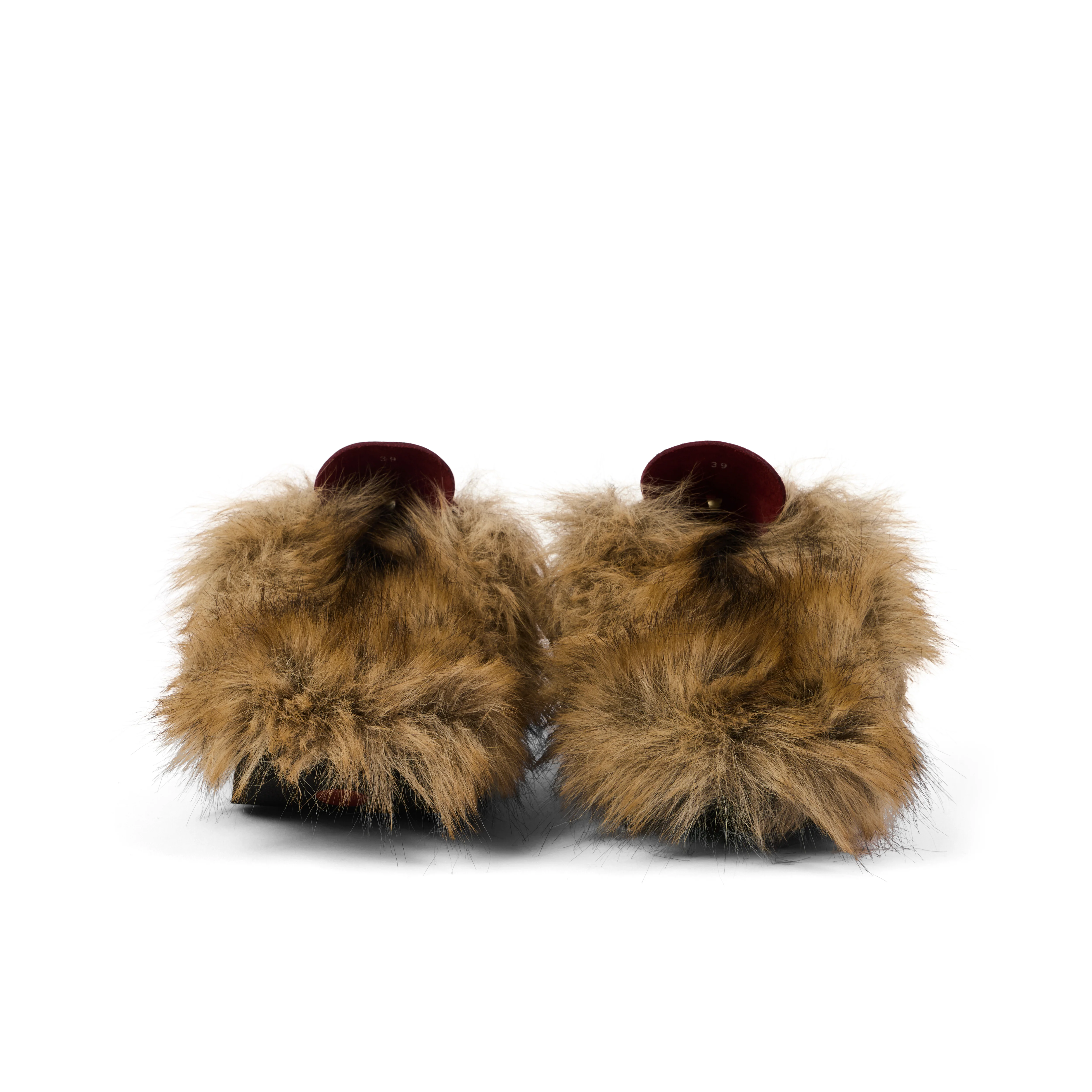 Adult Unisex Kick Mule Fur Mains Red - Image 5